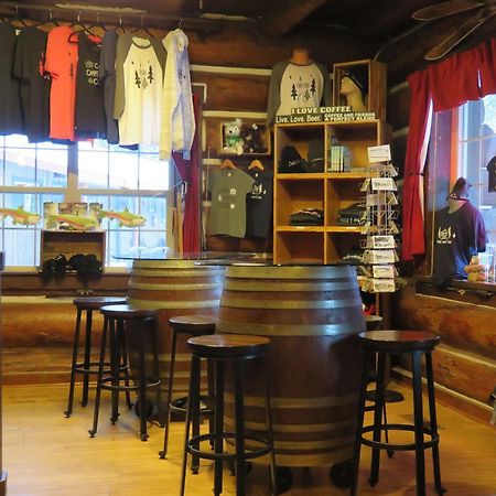 Historic Tamarack Lodge Hungry Horse エクステリア 写真