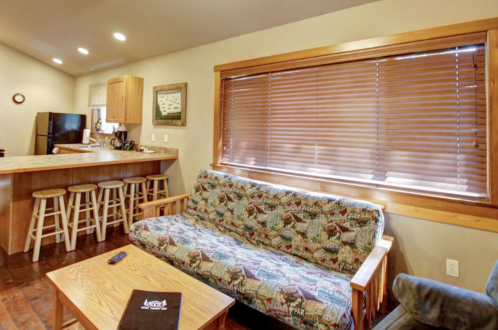 Historic Tamarack Lodge Hungry Horse エクステリア 写真